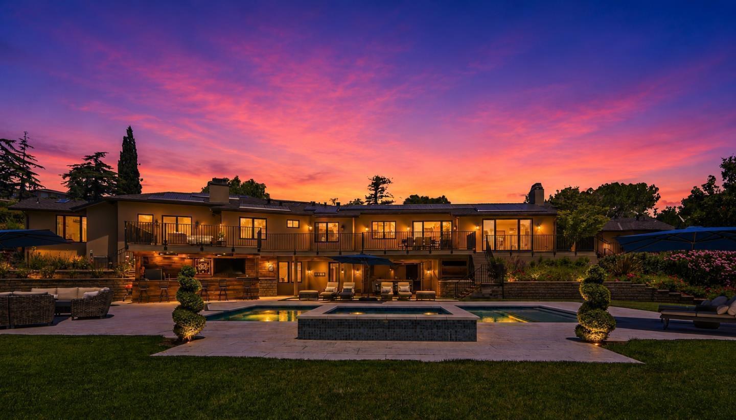 25600 Burke Lane, Los Altos Hills, CA 94022